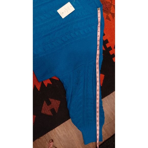NEW HIPPIE ROSE Women's Oversized Cropped Cobalt Blue Cable Knit Sweater. XL - Picture 9 of 11